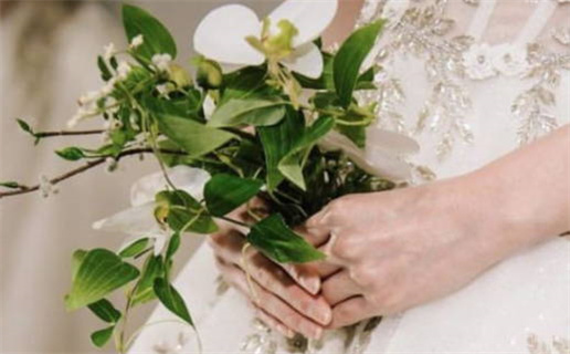 2025年11月01日领证黄道吉日 是登记领证好日子吗